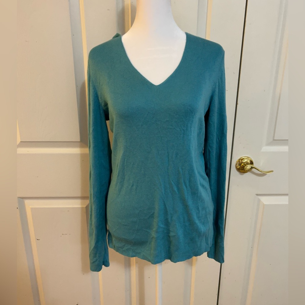 Banana Republic aqua lightweight sweater, Medium